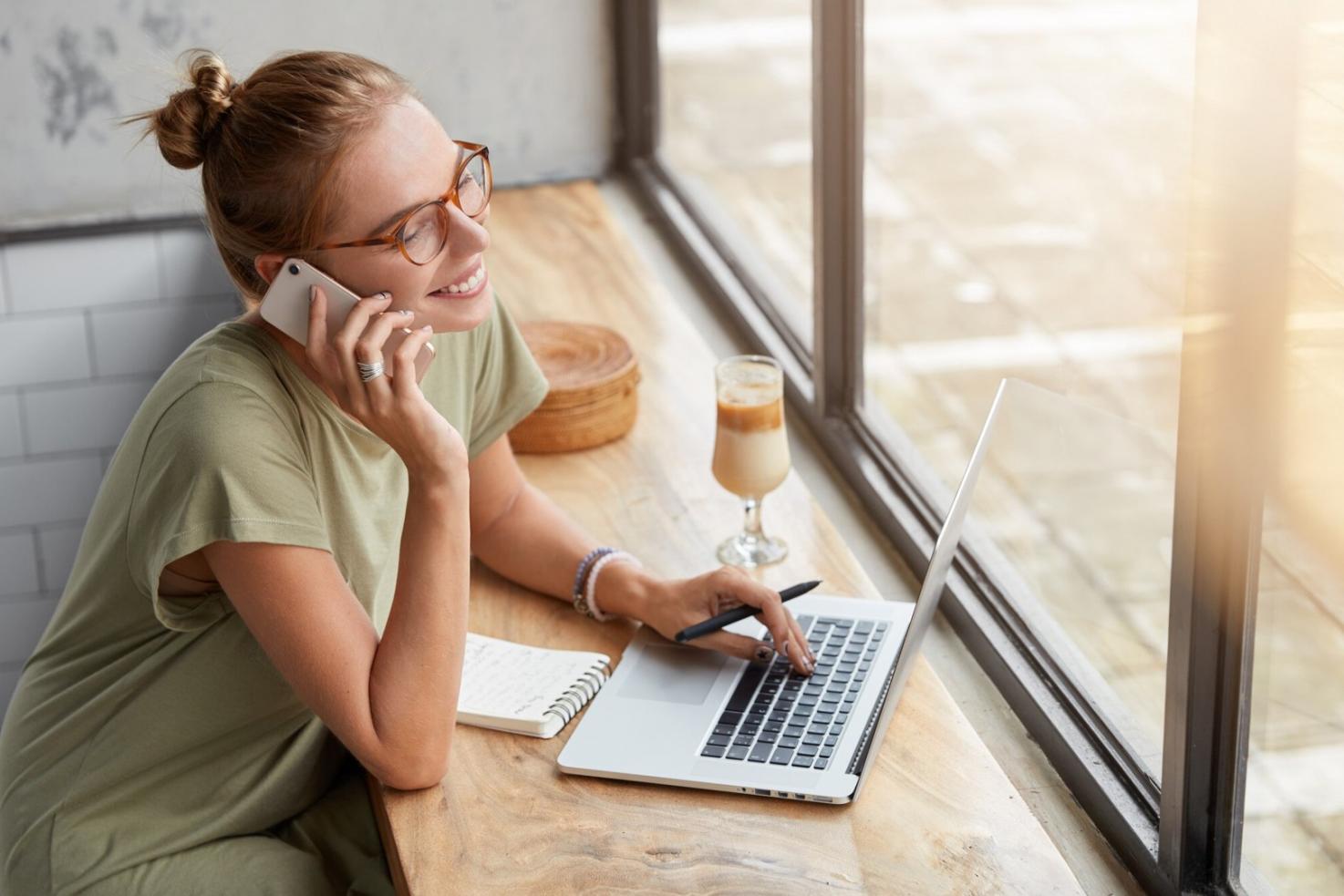 Espace de consultation moderne pour discussions financières